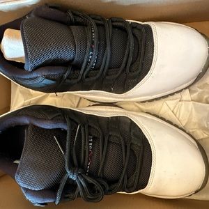 Air Jordan 11 retro low CONCORD GS SIZE 5Y
